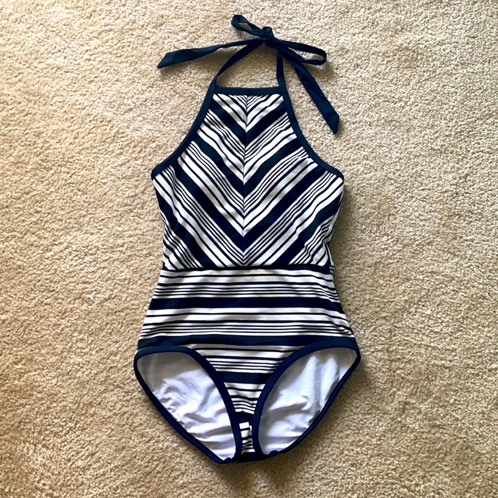 Anne Cole Black & White Striped Halter Top Swimsuit (Size 6).